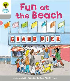 Oxford Reading Tree: Level 1: First Words: Fun at the Beach de Roderick Hunt