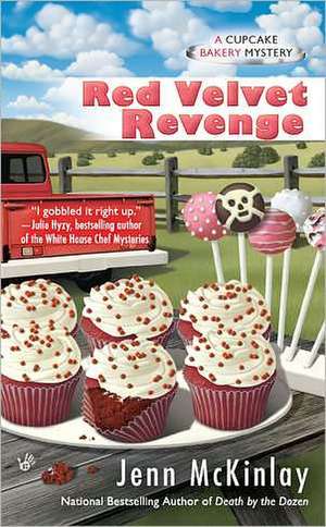 Red Velvet Revenge de Jenn McKinlay