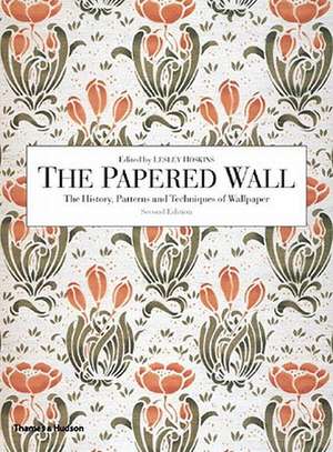 The Papered Wall de Lesley Hoskins