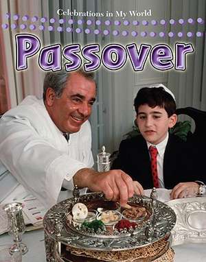 Passover de Molly Aloian