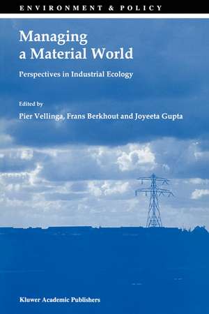 Managing a Material World de Pier Vellinga