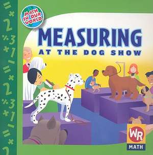 Measuring at the Dog Show de Amy Rauen