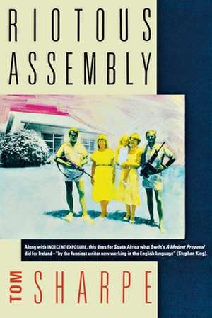 Riotous Assembly de Tom Sharpe