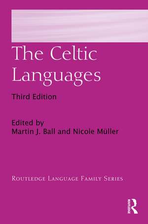 The Celtic Languages de Martin J. Ball