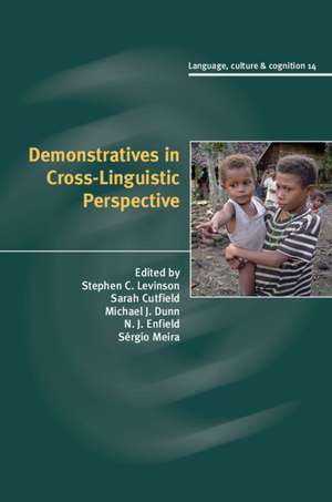 Demonstratives in Cross-Linguistic Perspective de Stephen C. Levinson