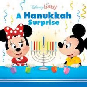 Disney Baby: A Hanukkah Surprise! de Disney Books