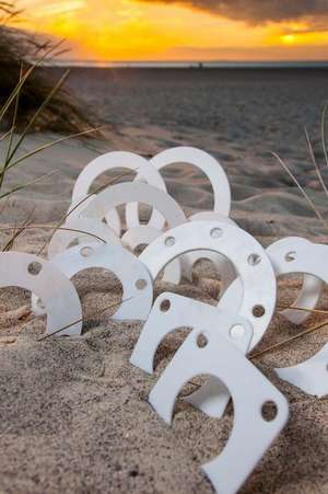 Gaskets and Flanges in the Sand Journal de Cool Image