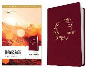 The Message Deluxe Gift Bible, Large Print (Leather-Look, Cranberry Laurels) de Eugene H. Peterson