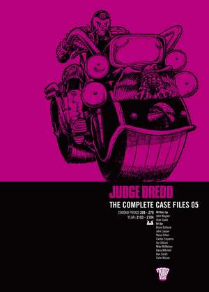 Judge Dredd: The Complete Case Files 05 de John Wagner