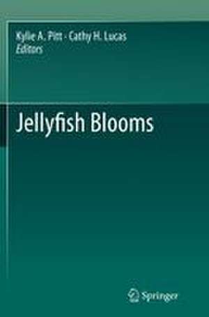 Jellyfish Blooms de Kylie A. Pitt