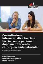 Consultazione infermieristica faccia a faccia con la persona dopo un intervento chirurgico ambulatoriale